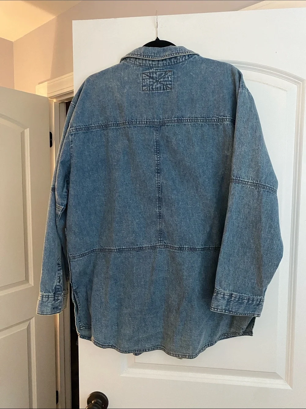 Free people Denim shirt 
Never worn no tags - Picture 3 of 3